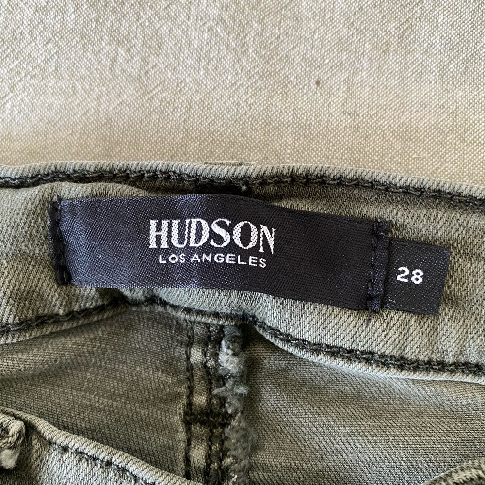 Hudson Jeans Women's Skinny in Sage - Picture 8 of 10